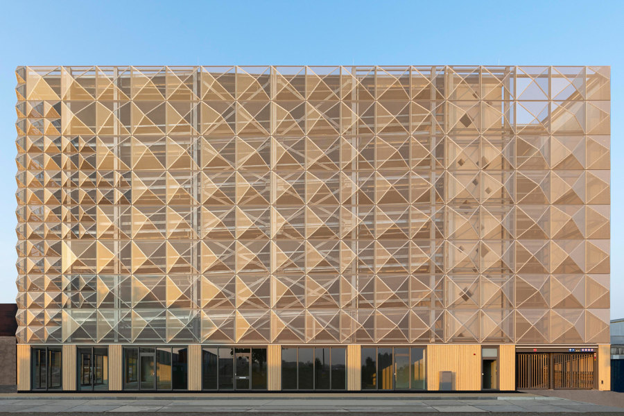 Industrial designs on contemporary facades | Novedades