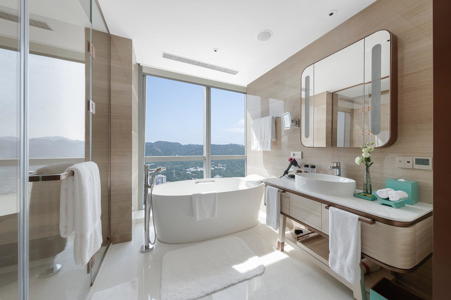 Bath with a view: eight uncommon places to put the tub | News