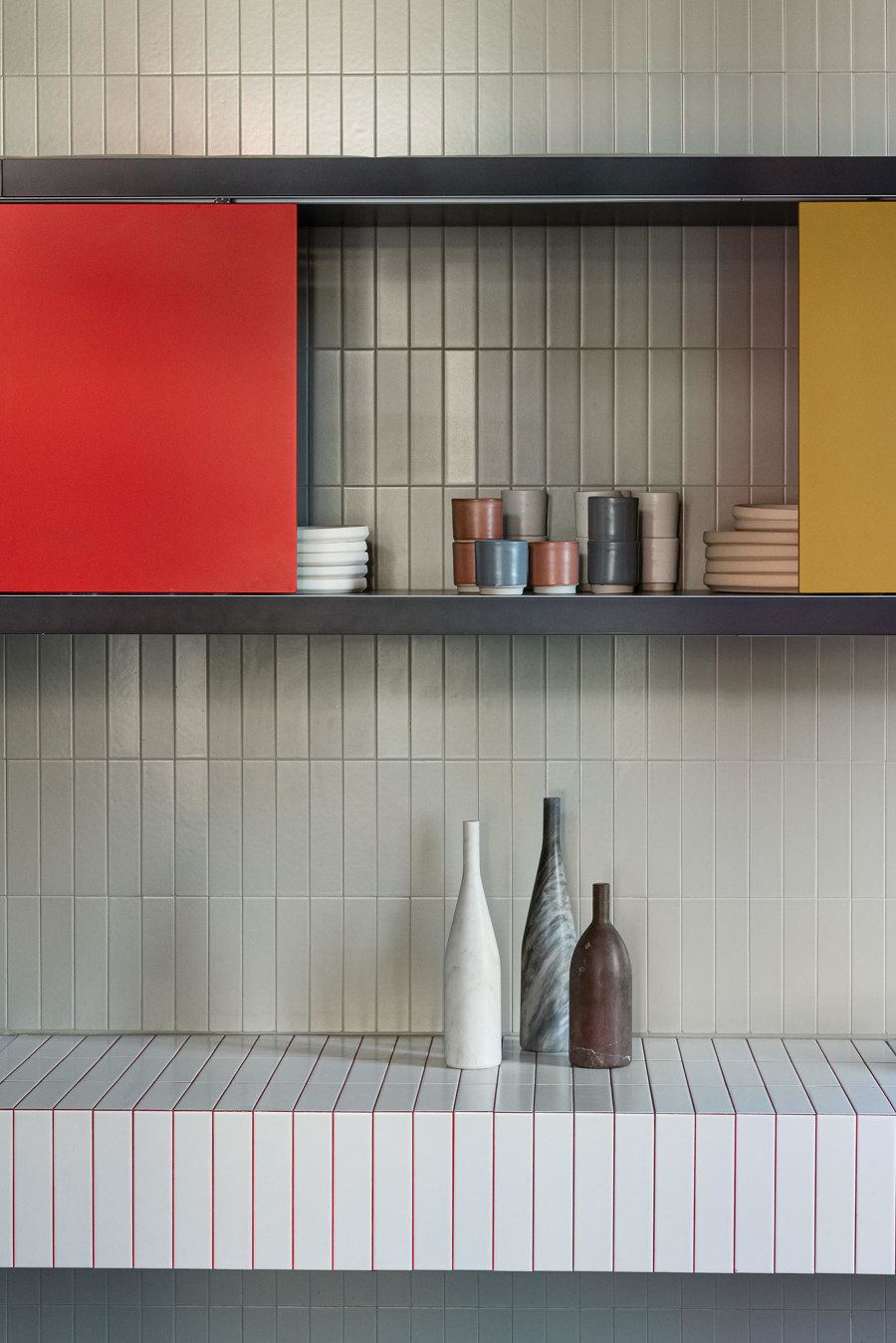 Five ways to customise surfaces with single-colour tiling | News