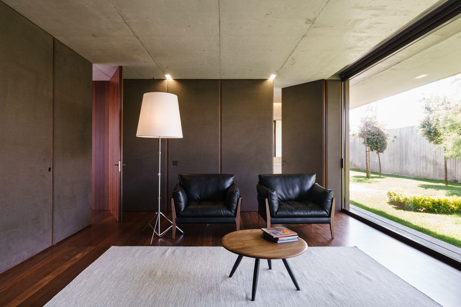 Ritzwell warms up a brutalist house in Portugal | News