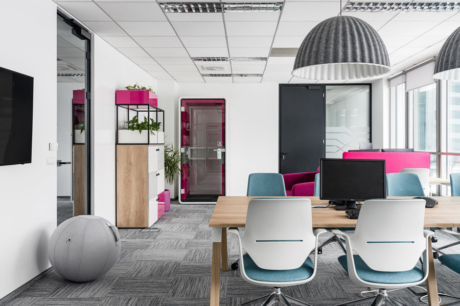 Hushoffice's new line of office pods bolster workplace flexibility | Arquitectura