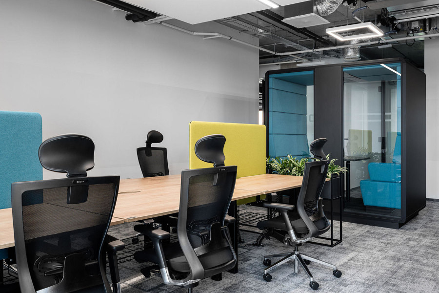 Hushoffice's new line of office pods bolster workplace flexibility | Architettura