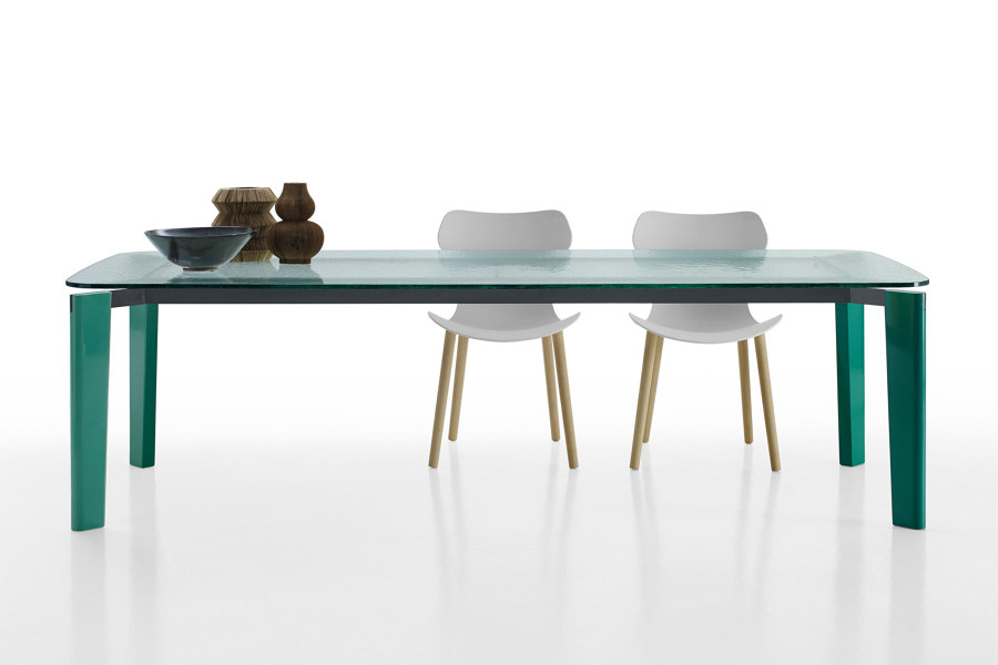 Nine delectable dining tables for tasteful interiors | News