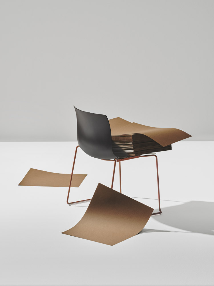 Layer by Layer: how Arper’s Catifa Carta chair is shaping a sustainable future | Nouveautés