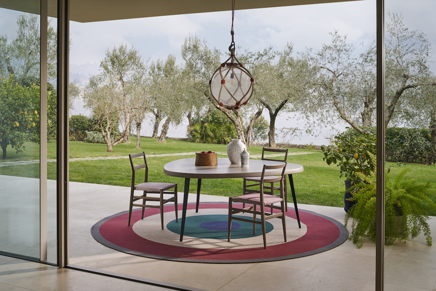 Newcomers to Cassina’s outdoor furniture family | Nouveautés