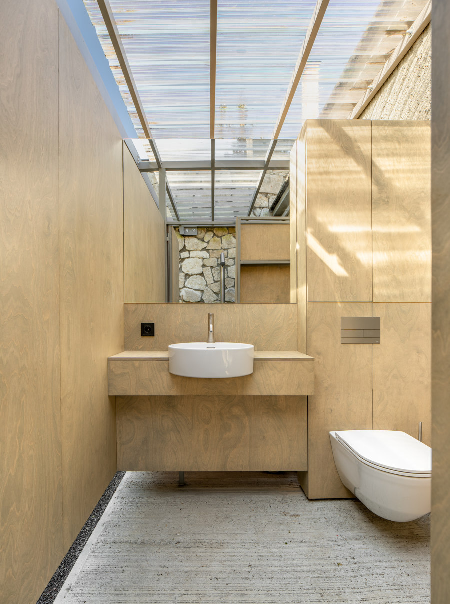 Fresh outdoor-inspired bathroom experiences that soak the soul in nature | News