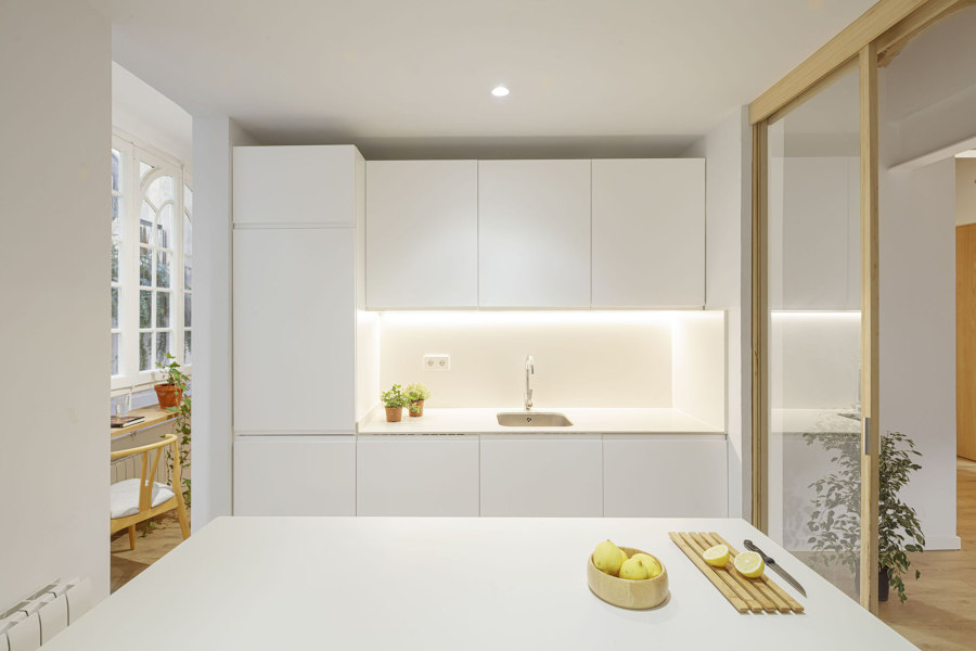 White kitchens that leave their mark in changing Spanish homes | Novedades