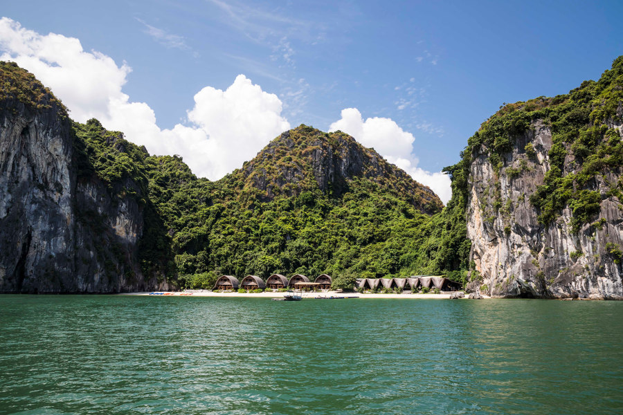 Künstlich geschaffene Inseln der Einsamkeit:  Rückzugsorte und Resorts mit viel, viel Wasser rundherum | Aktuelles