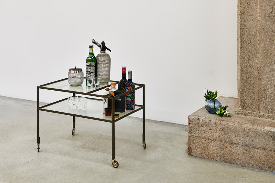 The top table: Richard Lampert and the Eiermann table frame celebrate anniversaries | Nouveautés