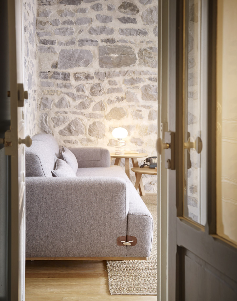 Nostalgic comfort: the charm of the duffle coat on BOSC's new sofa | Nouveautés