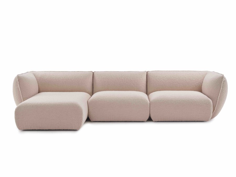 One for all: staying flexible with Freifrau's Mia modular sofa | Novità