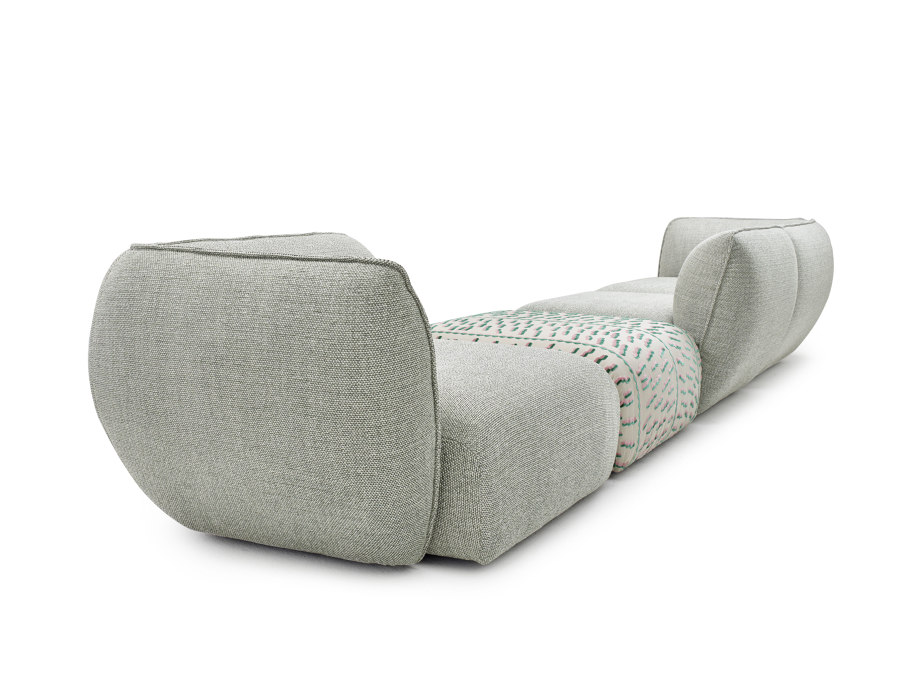 One for all: staying flexible with Freifrau's Mia modular sofa | Novità