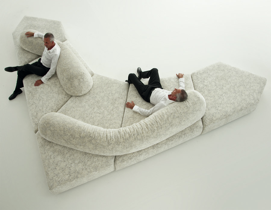 Relaxing On the Rocks: the story of Edra’s iconic modular sofa | Novità