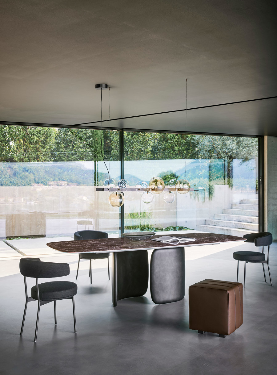 Bonaldo's B/Style  in a charming lake view villa | Arquitectura