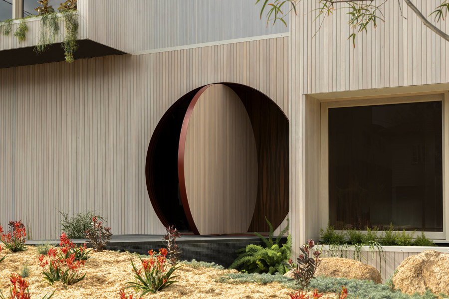 Winners of the Best Pivot Door Contest 2023 | Arquitectura