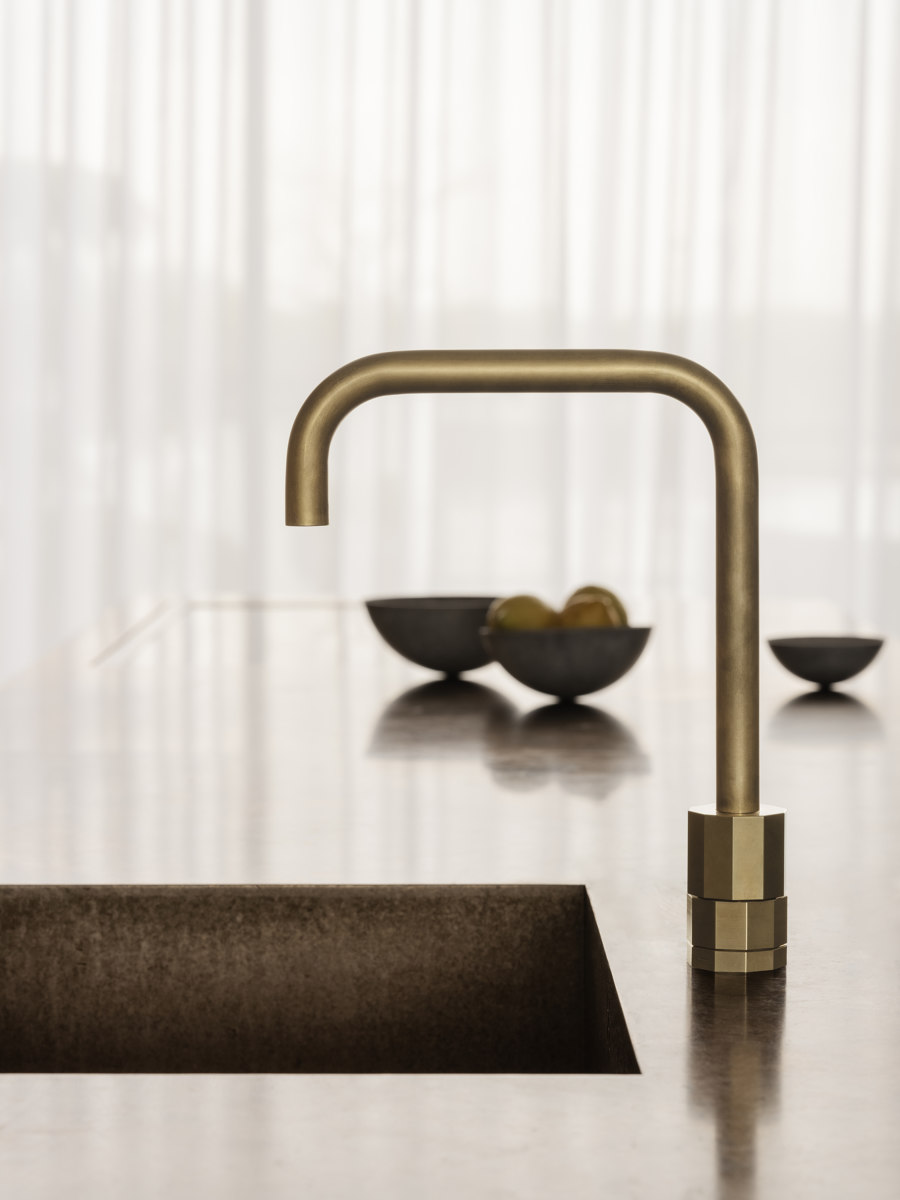 A modern reinterpretation of the classic tap: DÉCA by TONI Copenhagen and BIG | Novità