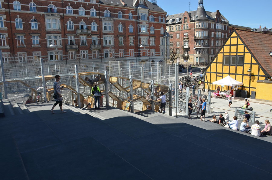 Urban squares that use play to bring people together | Novedades